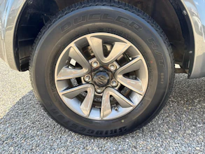 https://vehicle.imgix.net/4363828/5994d7f6-15de-45b1-9857-37b12a32a91e.jpg