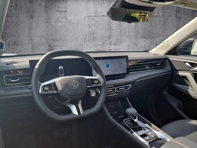 MG HS 1.5 PHEV Luxury