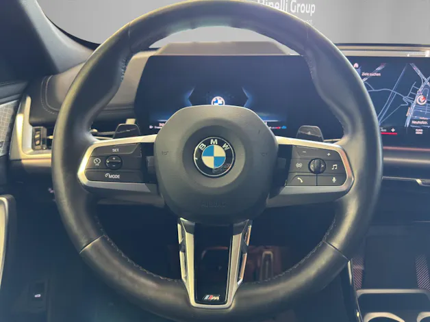 BMW X1 23i xDrive paddles