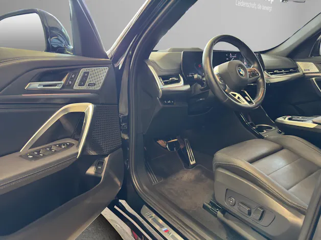 BMW X1 23i xDrive paddles