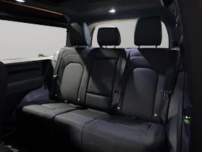 https://vehicle.imgix.net/4363873/36615503-0c80-401e-a192-b8caa6ed622c.jpg