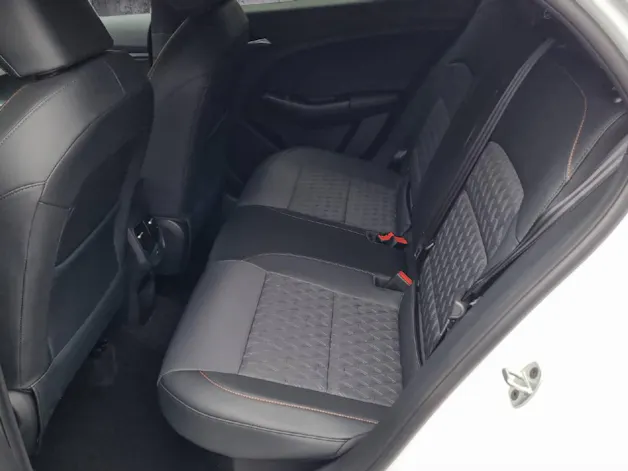 MG 3 1.5 Hybrid Luxury