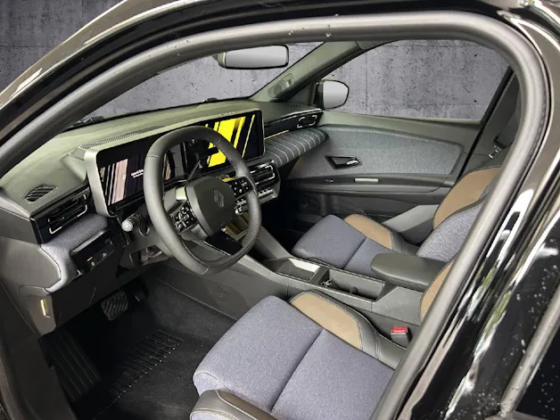 Renault R5 E-Tech Electric techno 150PS Comfort Range