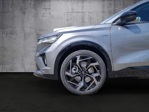 RENAULT Rafale Atelier Alpine hyper hybrid E-Tech 4x4