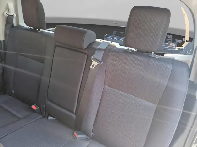 Toyota Hilux Double Cab.-Pick-up 2.8 48038/004