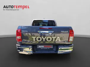 Toyota Hilux Double Cab.-Pick-up 2.8 48038/004