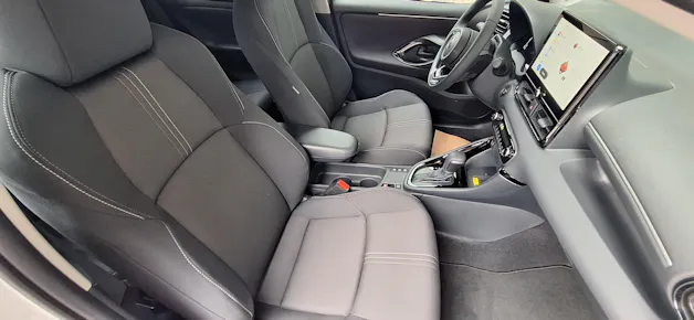 Toyota Yaris 1.5 VVT-i HSD Trend