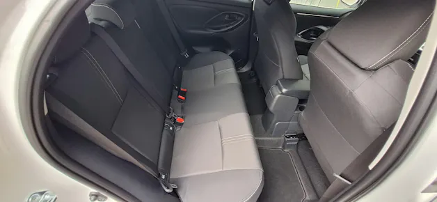 Toyota Yaris 1.5 VVT-i HSD Trend
