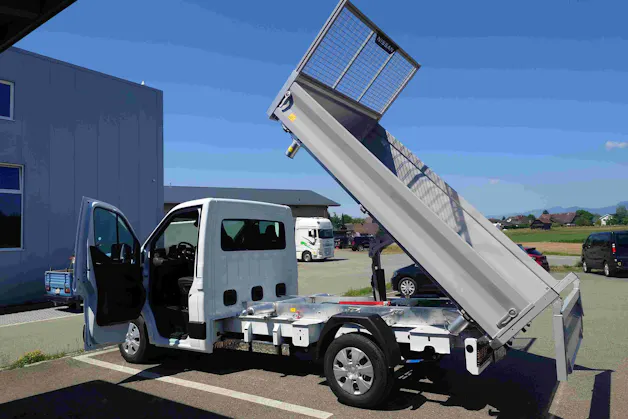 Nissan Interstar 3.5T Dreiseitenkipper L2H1