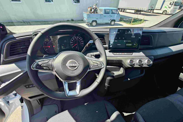 Nissan Interstar 3.5T Dreiseitenkipper L2H1
