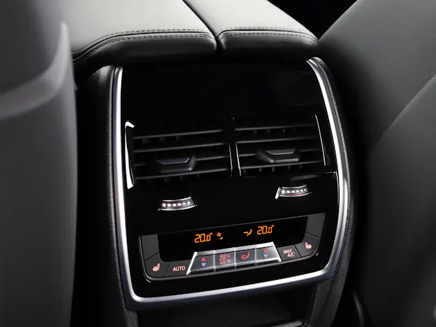 BMW XM 50e Plug-in Hybrid