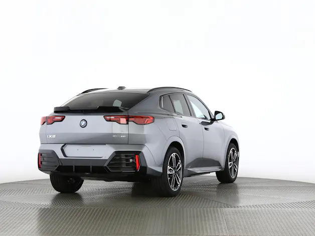 BMW iX2 20 eDrive