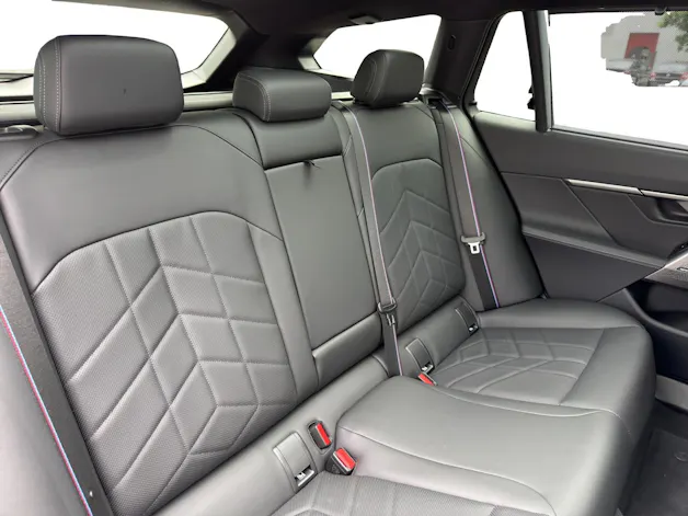 BMW 550e xDrive Touring