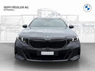 BMW 550e xDrive Touring