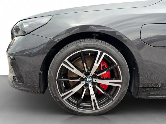 BMW 550e xDrive Touring