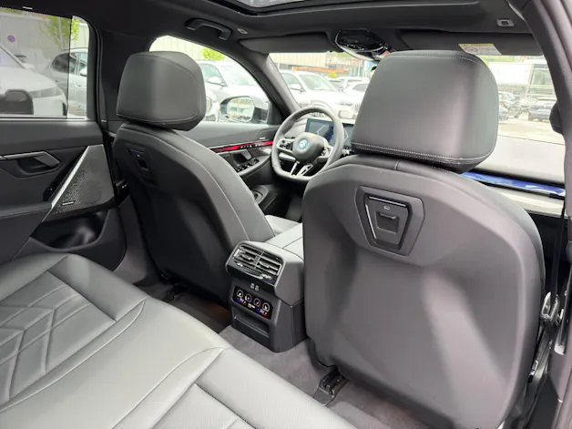 BMW 550e xDrive Touring