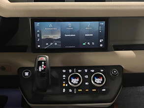 https://vehicle.imgix.net/4364109/8d9d6323-836e-4a1e-b80f-233ffafd3a0c.jpg