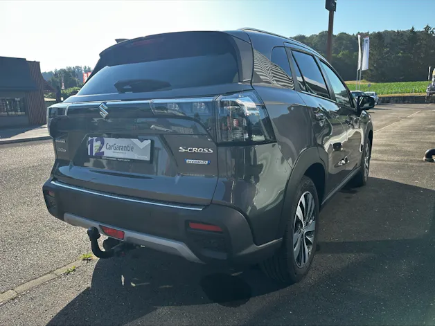Suzuki S-Cross 1.4 T Compact+ Hybrid 4x4
