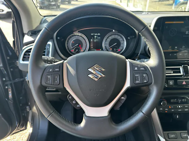 Suzuki S-Cross 1.4 T Compact+ Hybrid 4x4