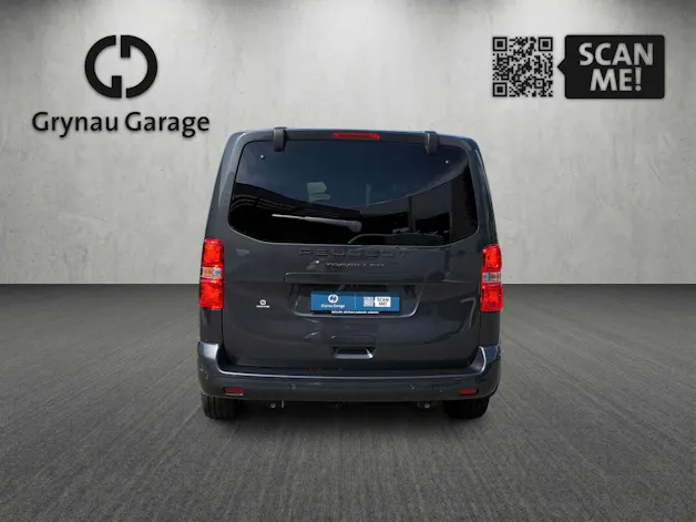 Peugeot Traveller Standard 2.2 BlueHDi 180  Family Edition S/S