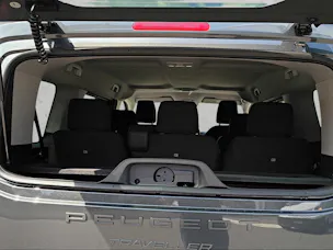 Peugeot Traveller Standard 2.2 BlueHDi 180 Family Edition S/S