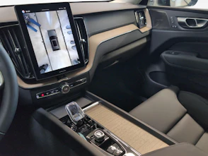Fahrzeugbild VOLVO XC60 2.0 T8 TE Ultra Dark eAWD
