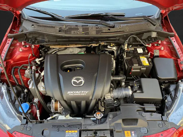 MAZDA 2 SG90 AT Revolution L W H N