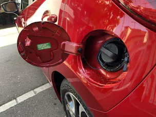 MAZDA 2 SG90 AT Revolution L W H N