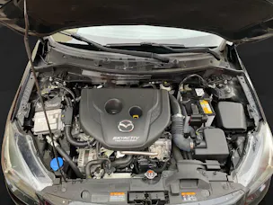 MAZDA 2 SD105 MT Revolution Leder Weiss Navi