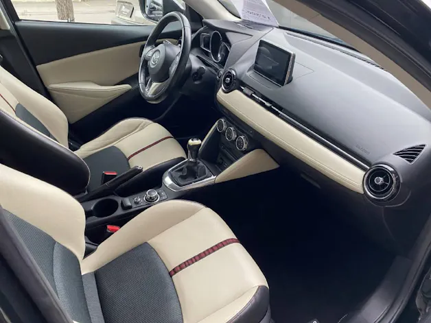 MAZDA 2 SD105 MT Revolution Leder Weiss Navi