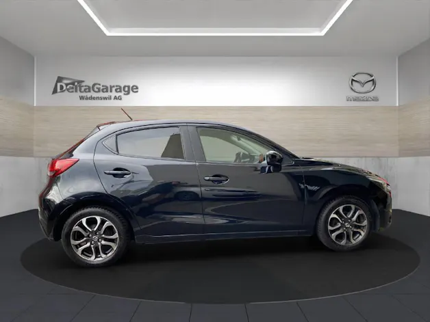 MAZDA 2 SD105 MT Revolution Leder Weiss Navi