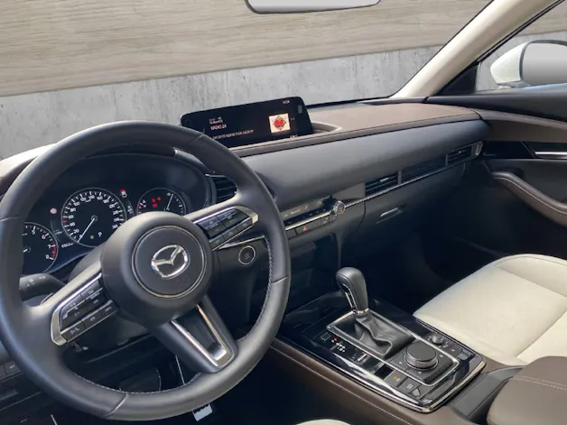 MAZDA CX-30 eSX186 AT AWD Takumi Leder Weiss