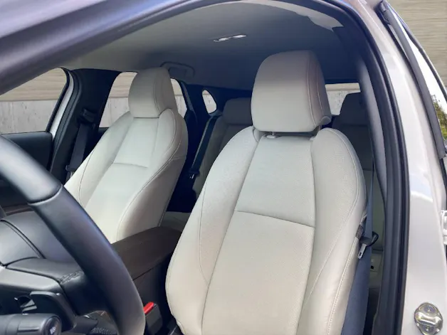 MAZDA CX-30 eSX186 AT AWD Takumi Leder Weiss