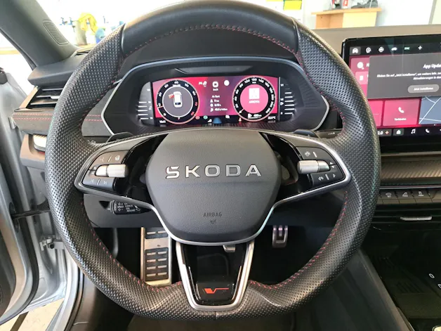 Škoda Octavia Combi 2.0 TSI RS DSG 265 PS