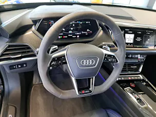 Audi RS e-tron GT quattro Carbon Optik