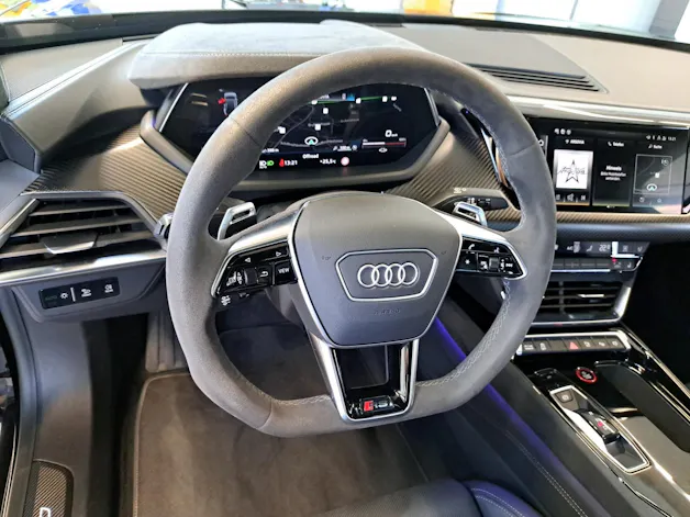 AUDI RS e-tron GT quattro Carbon Optik