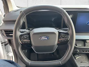 Ford E-Tourneo Courier Active
