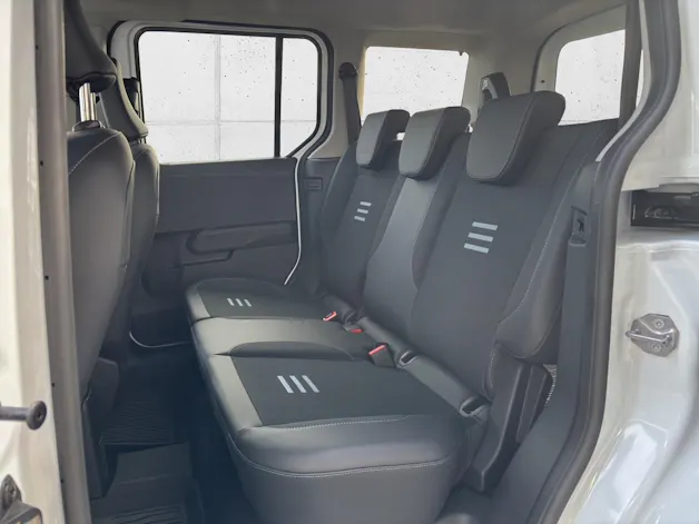 Ford E-Tourneo Courier Active