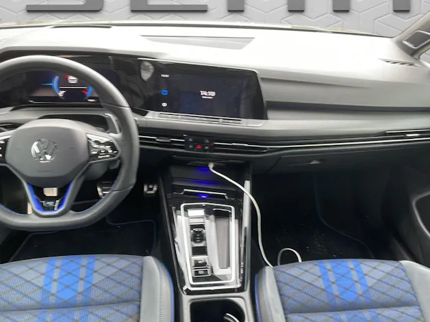 VW Golf 2.0 TSI R DSG 4Motion R Performance