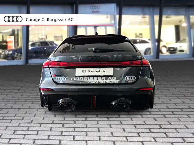 Audi RS 5 Avant TFSI 470 kW Tiptronic quattro Daytonagrau Perleffekt