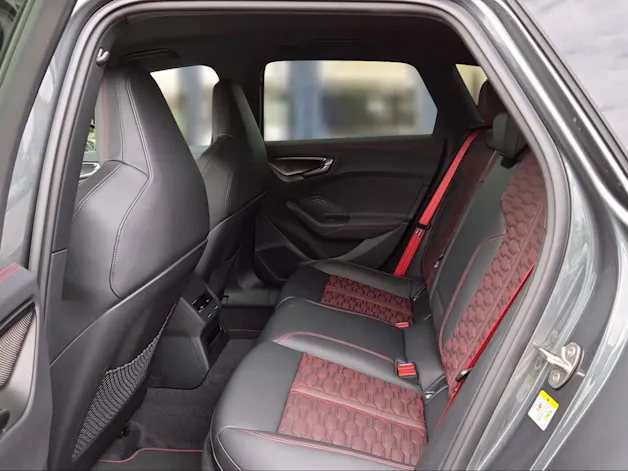 Audi RS 5 Avant TFSI 470 kW Tiptronic quattro Daytonagrau Perleffekt
