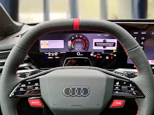 Audi RS 5 Avant TFSI 470 kW Tiptronic quattro Daytonagrau Perleffekt