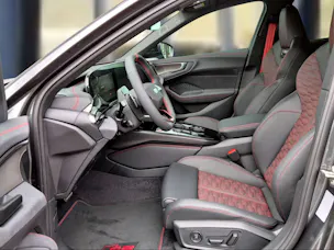 Audi RS 5 Avant TFSI 470 kW Tiptronic quattro Daytonagrau Perleffekt