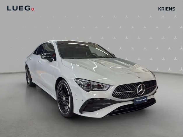 Mercedes-Benz CLA 220 4M - AMG / DISTRONIC / 360 Grad Kamera / Soundsystem