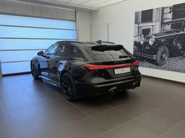 Audi RS 5 Avant TFSI 470 kW Tiptronic quattro
