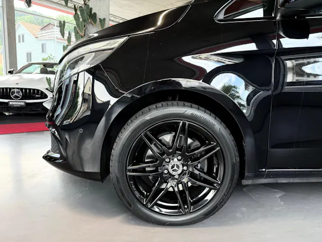 Mercedes-Benz V 300 d lang Exclusive 4Matic 9G-Tronic