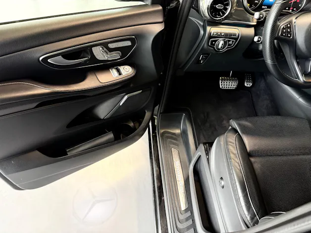 Mercedes-Benz V 300 d lang Exclusive 4Matic 9G-Tronic