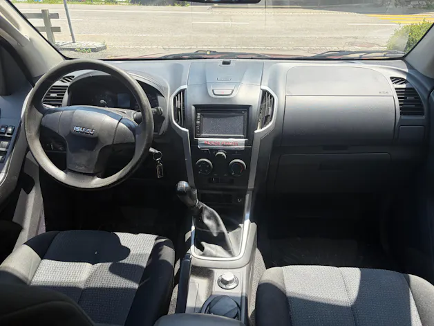 Isuzu D-MAX 2.5 Crew Cab Planet 4x4