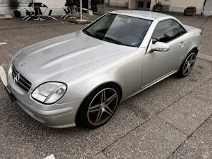 Mercedes-Benz SLK 320