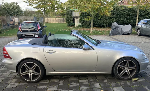 Mercedes-Benz SLK 320